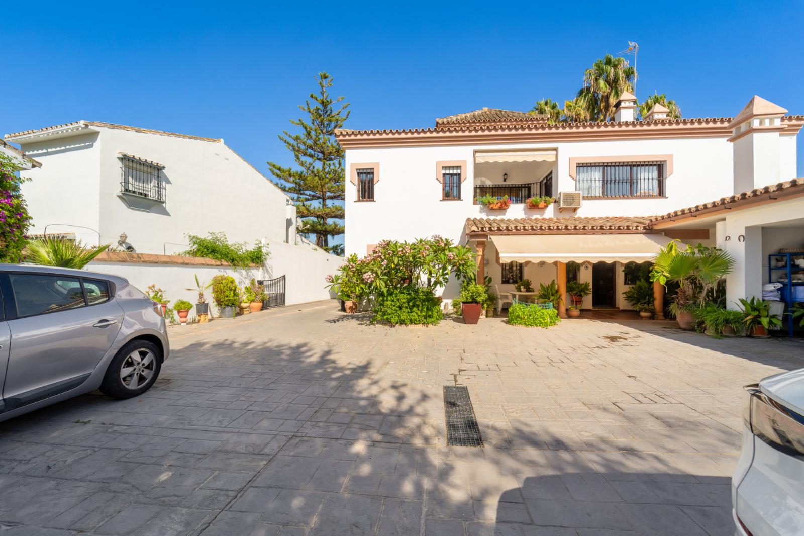 Semi-detached House for Sale in Marbella