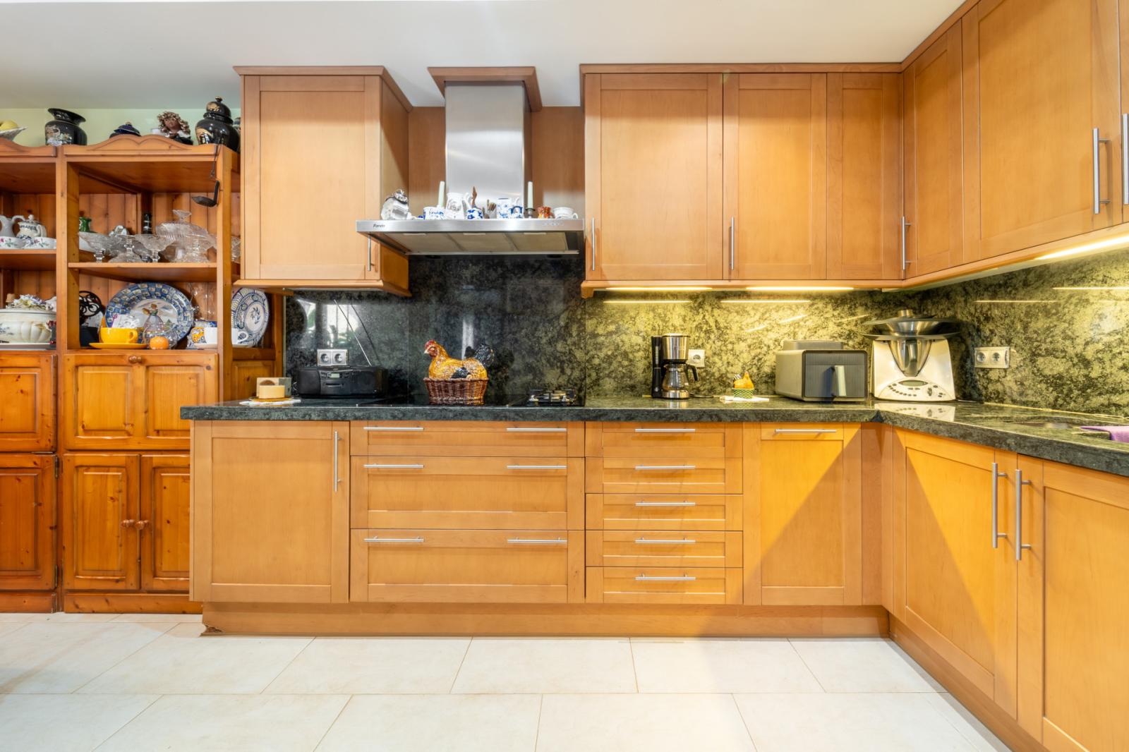 Semi-detached House for Sale in Marbella