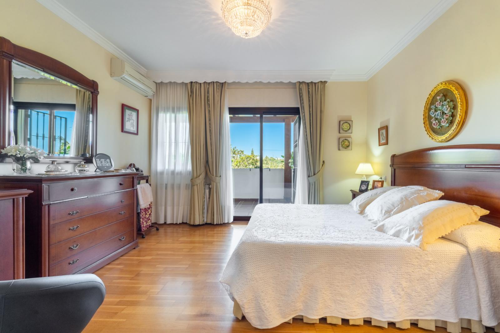 Semi-detached House for Sale in Marbella