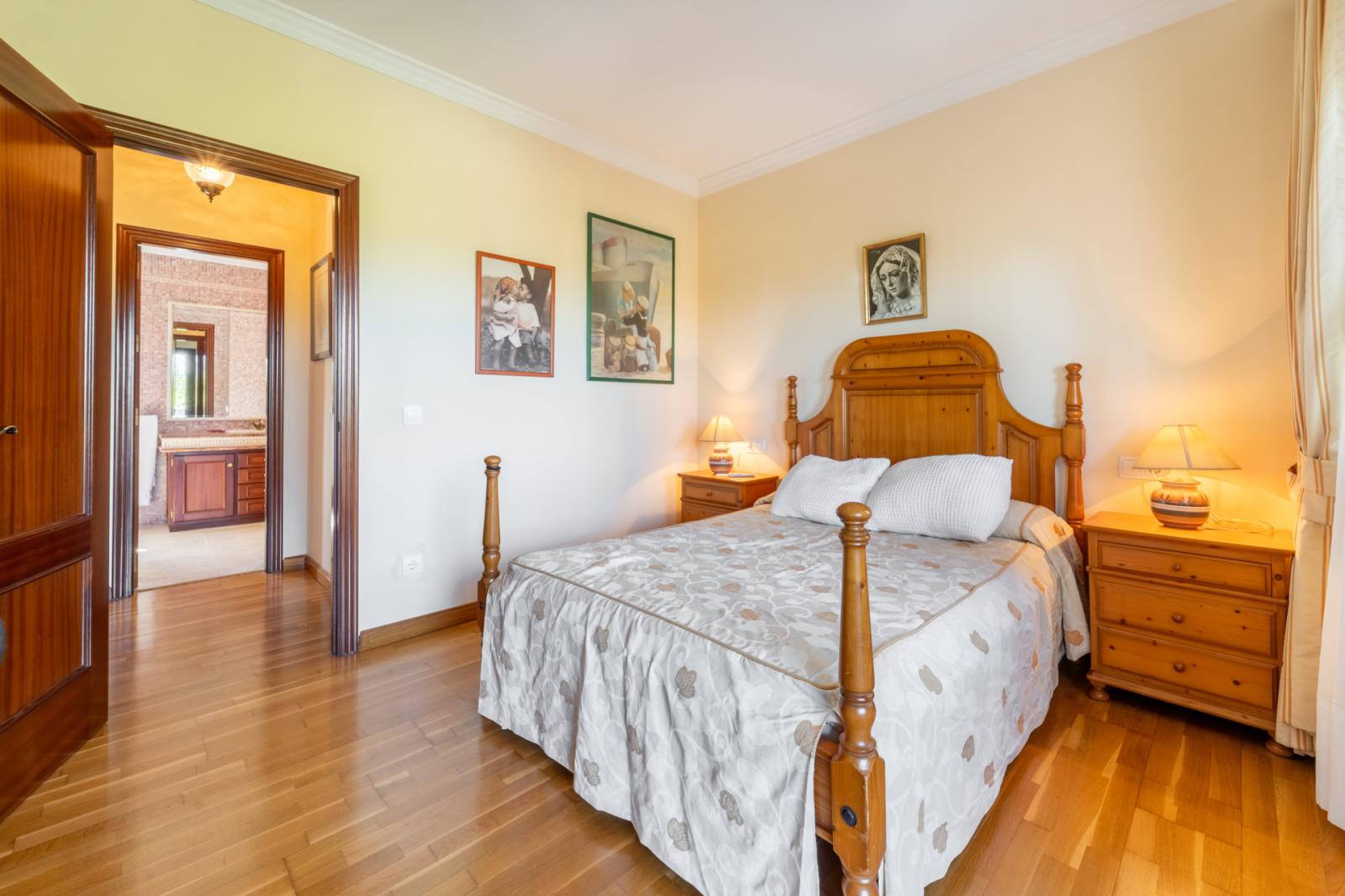 Semi-detached House for Sale in Marbella