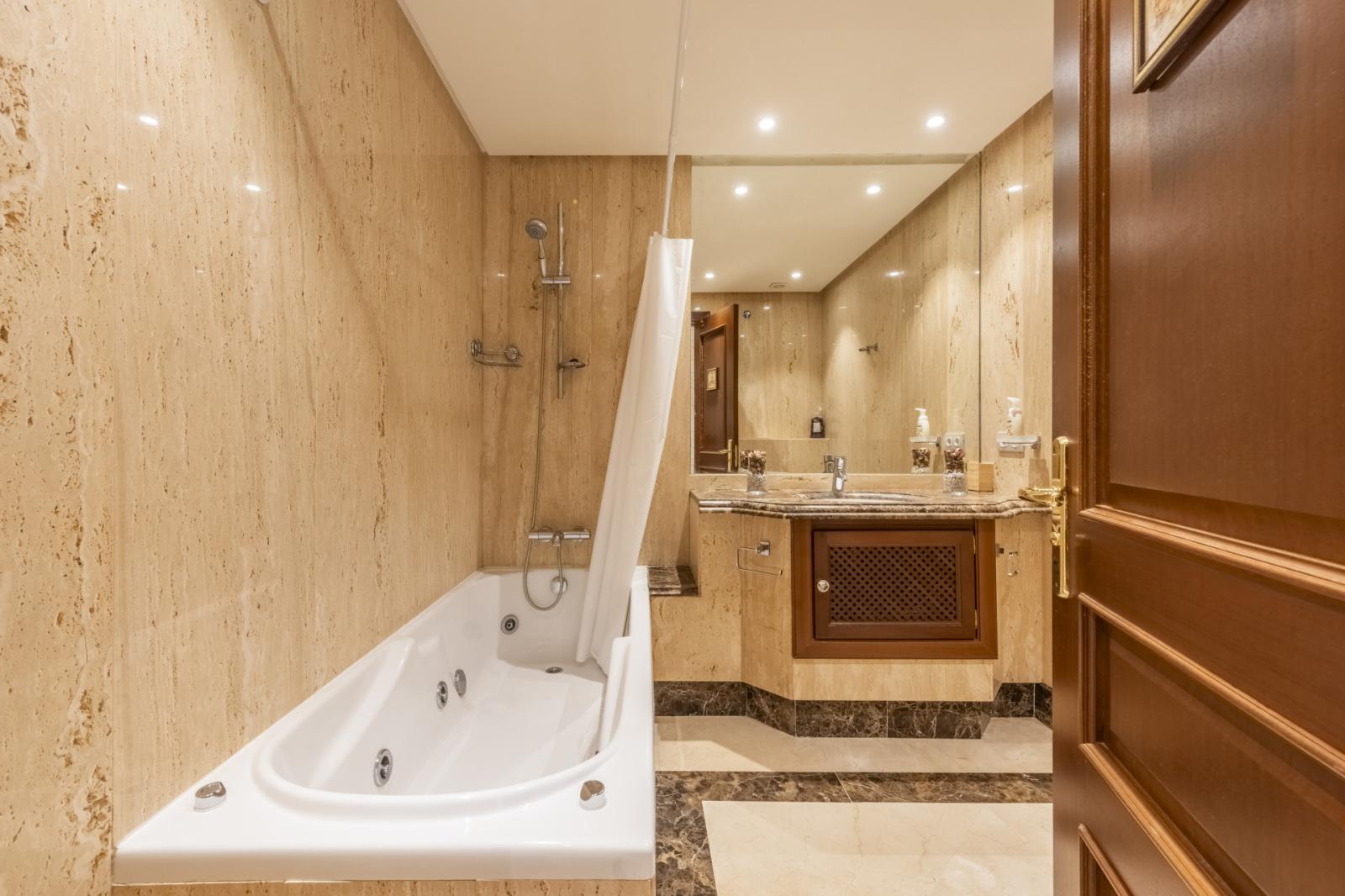 Apartment for Rent in Estepona