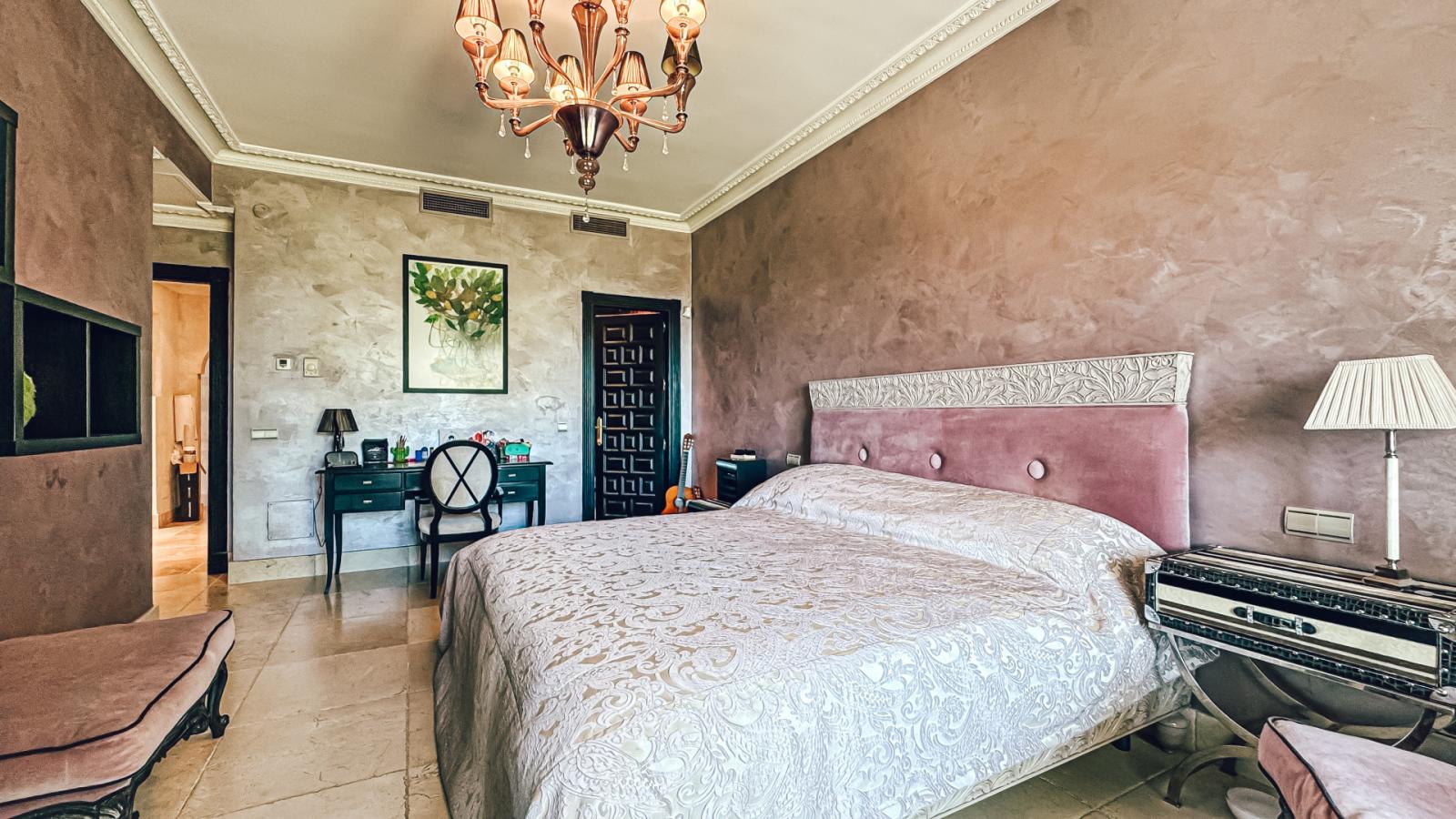 Villa for Sale in Benahavís