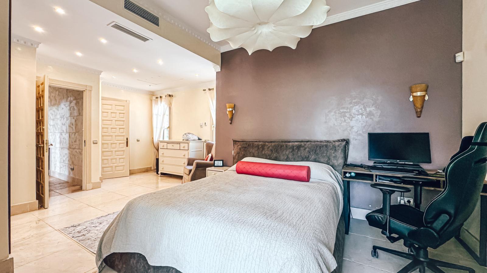 Villa for Sale in Benahavís