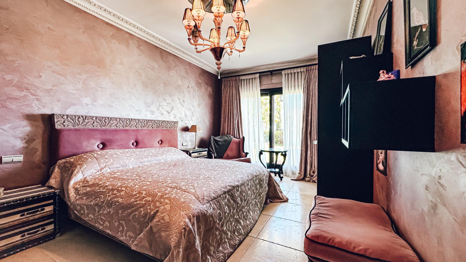 Villa for Sale in Benahavís
