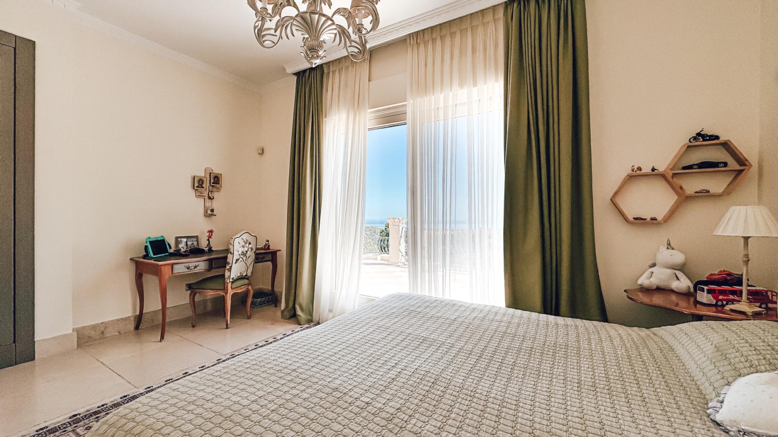 Villa for Sale in Benahavís