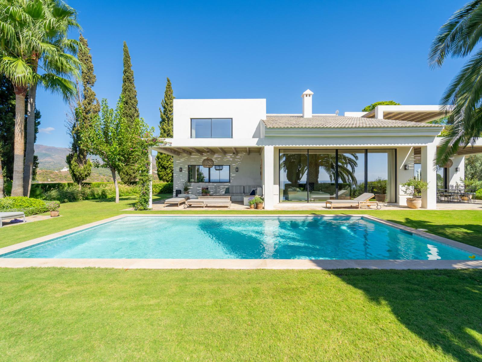 Villa for Holiday Rental in Estepona
