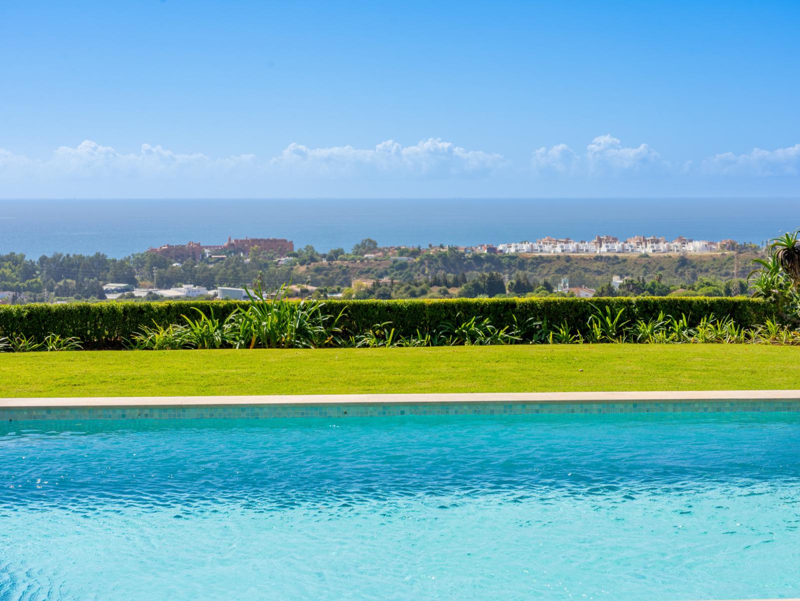 Villa for Holiday Rental in Estepona