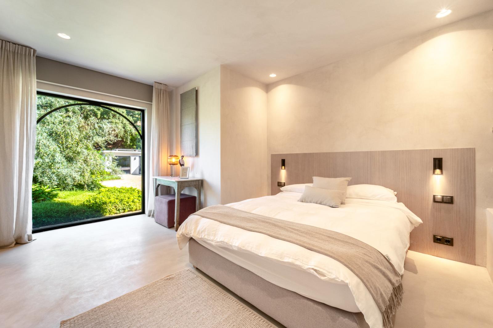 Villa for Holiday Rental in Estepona