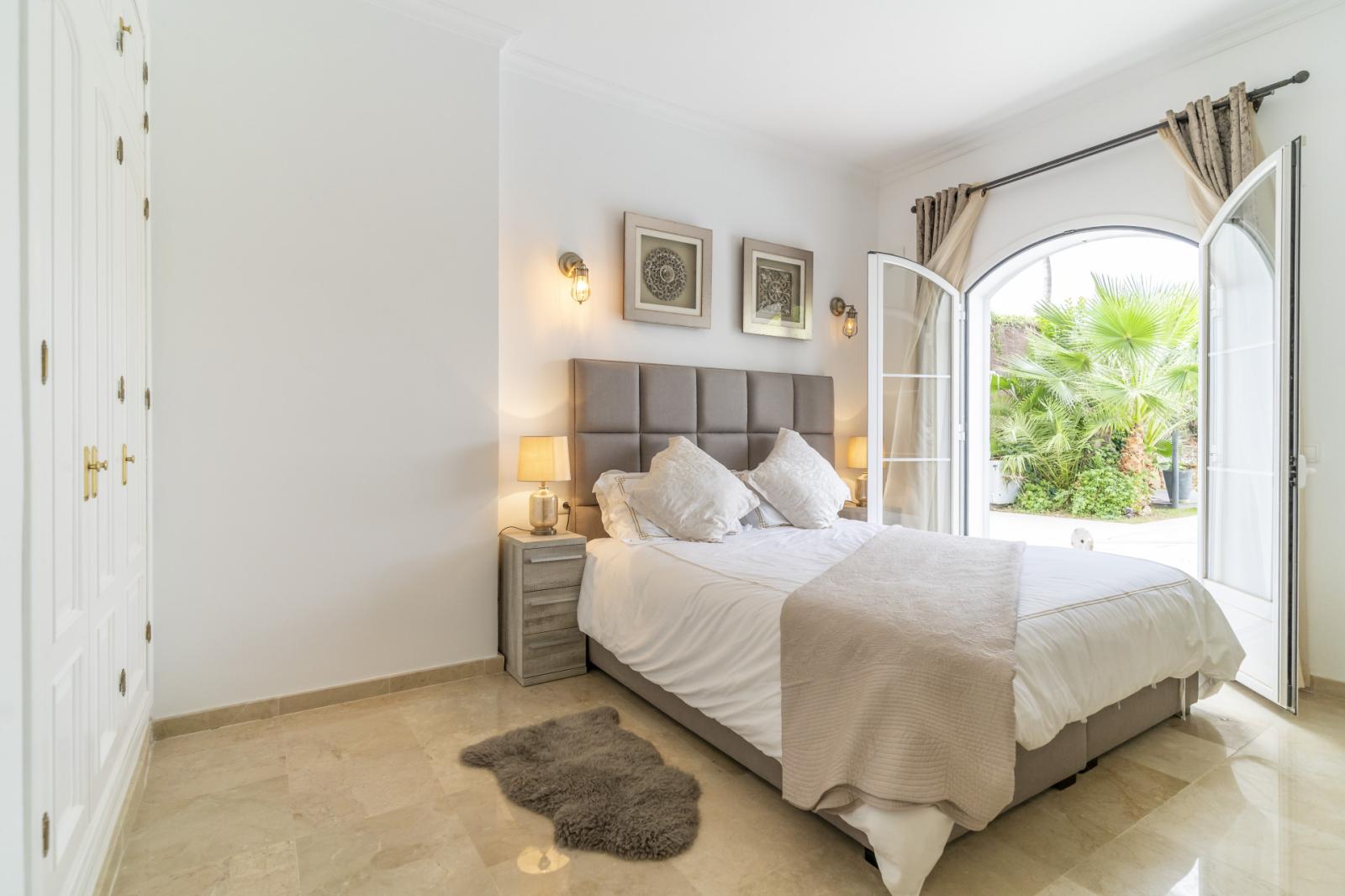 Villa en Venta en Istán