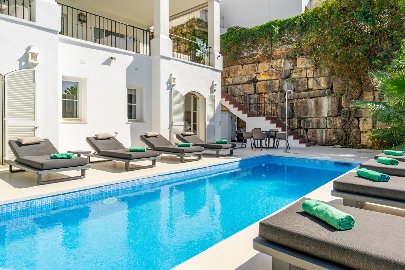 Villa en Venta en Istán