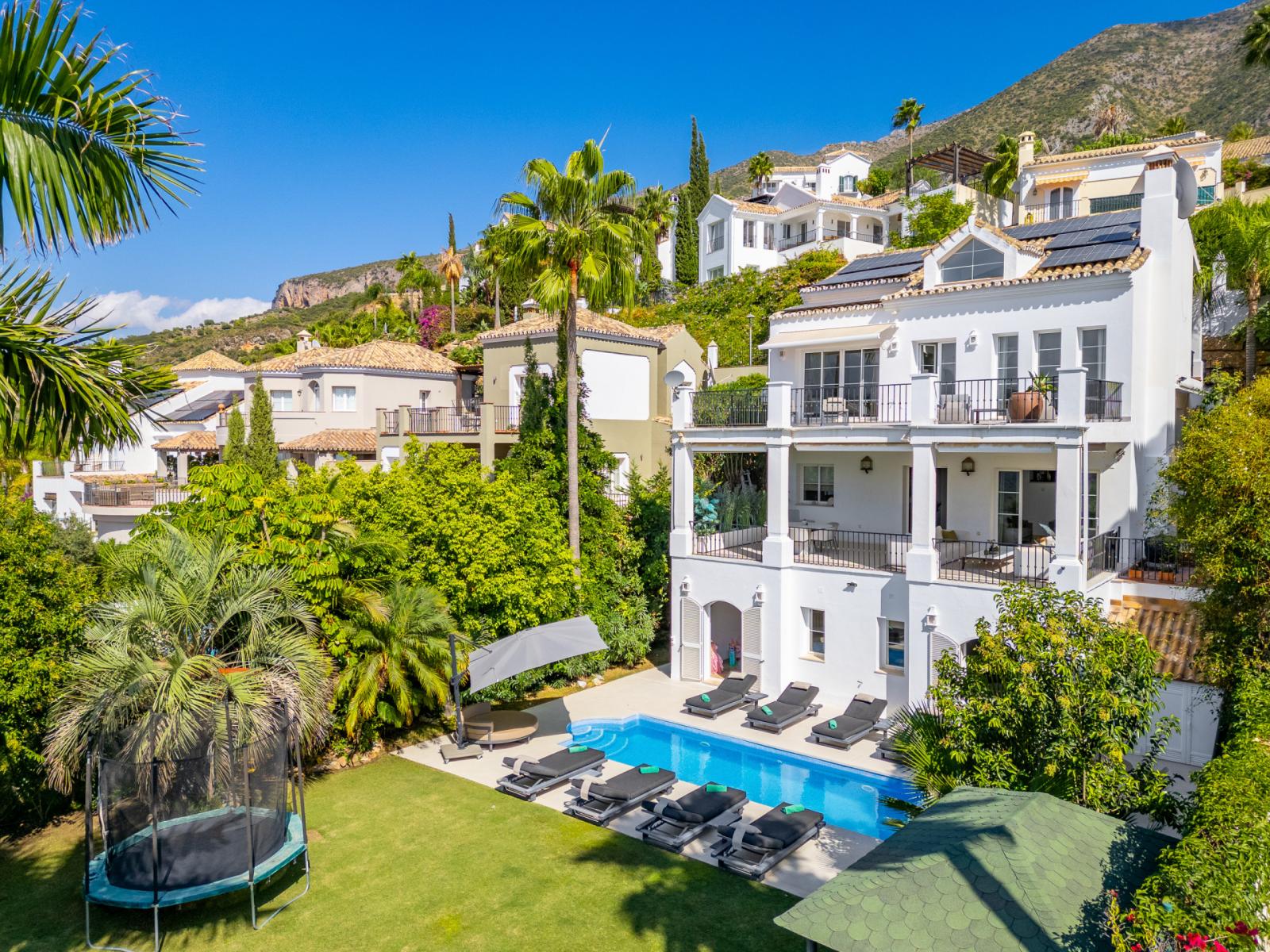 Villa en Venta en Istán