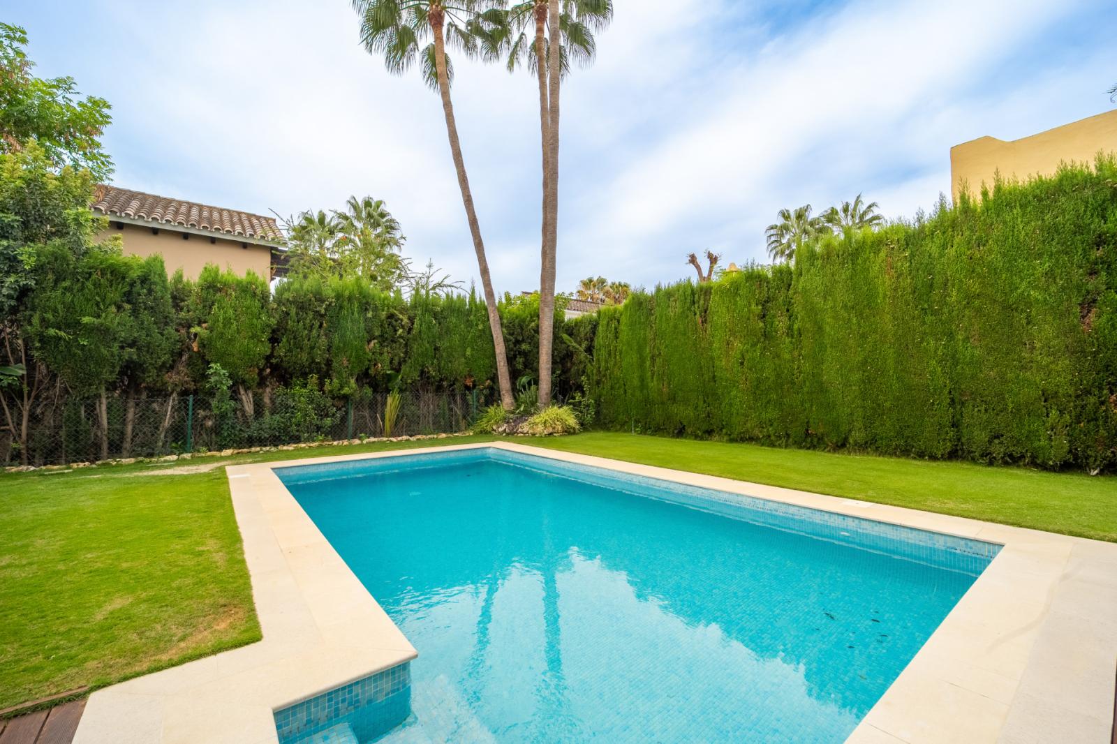 Villa en Alquiler en Estepona
