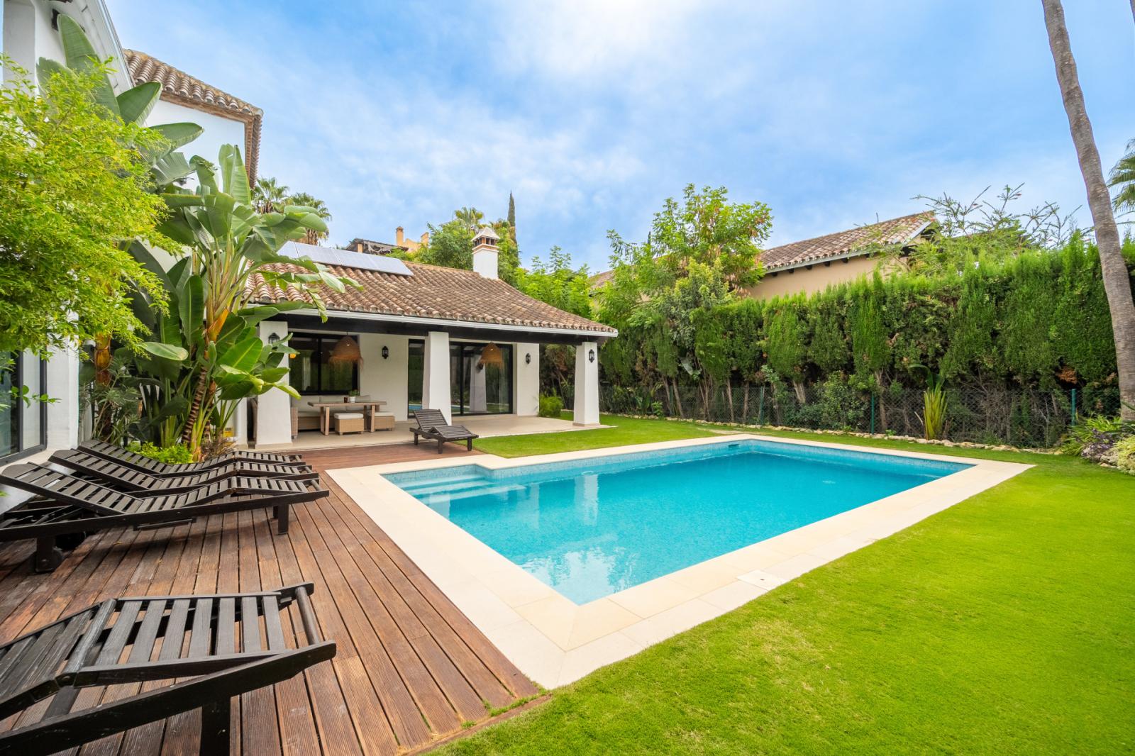 Villa en Alquiler en Estepona
