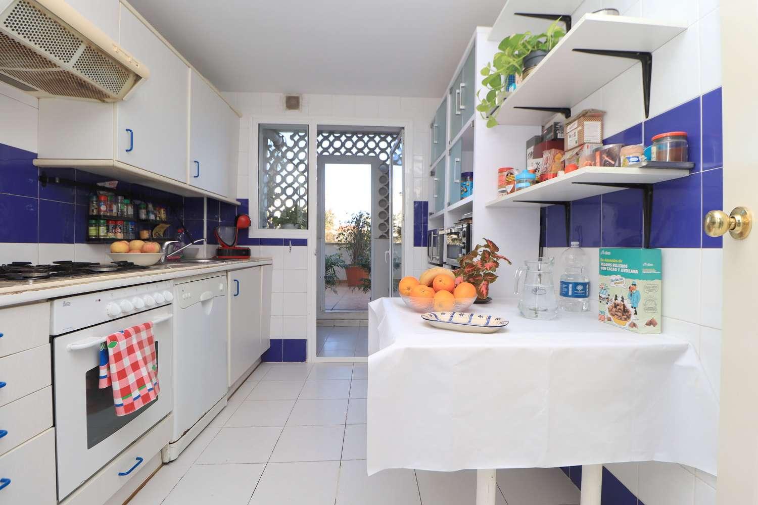 Flat for Sale in Torremolinos