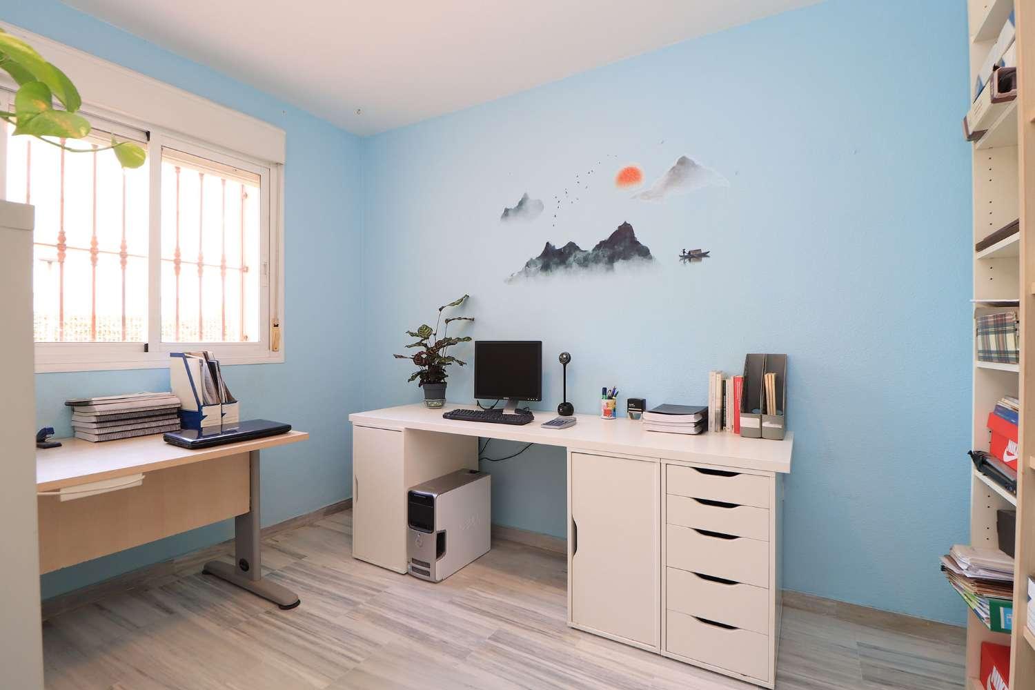 Flat for Sale in Torremolinos