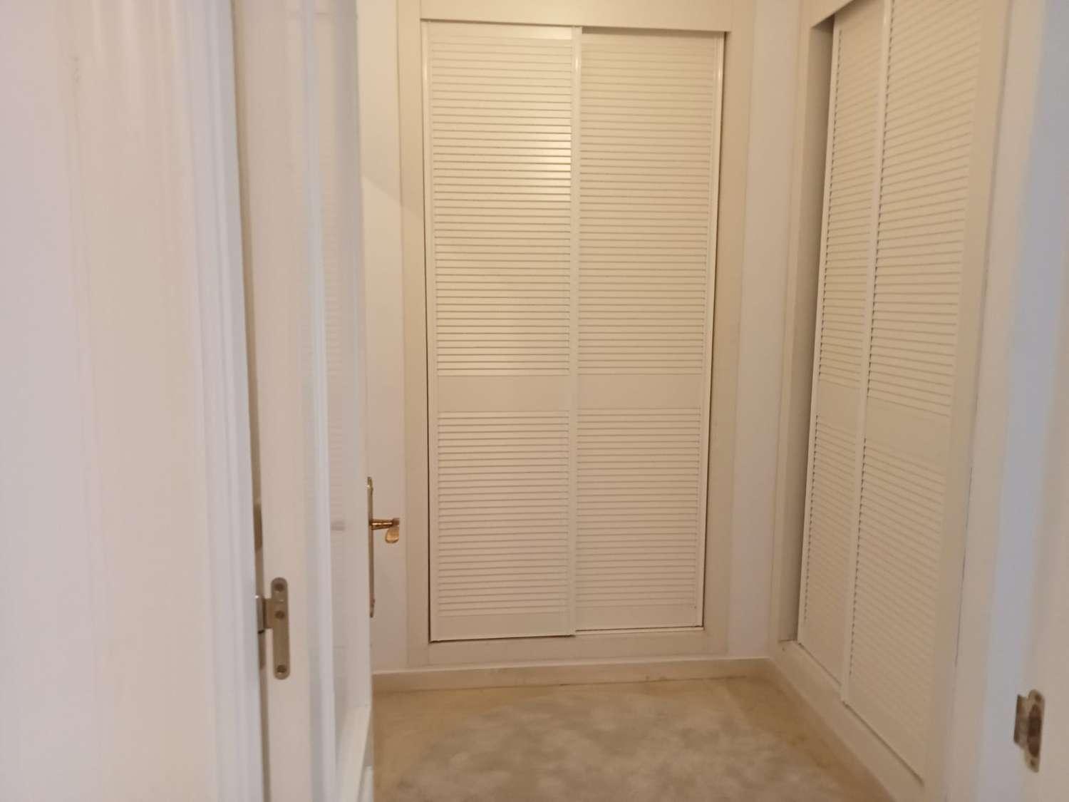 Apartment for Rent in Benalmádena
