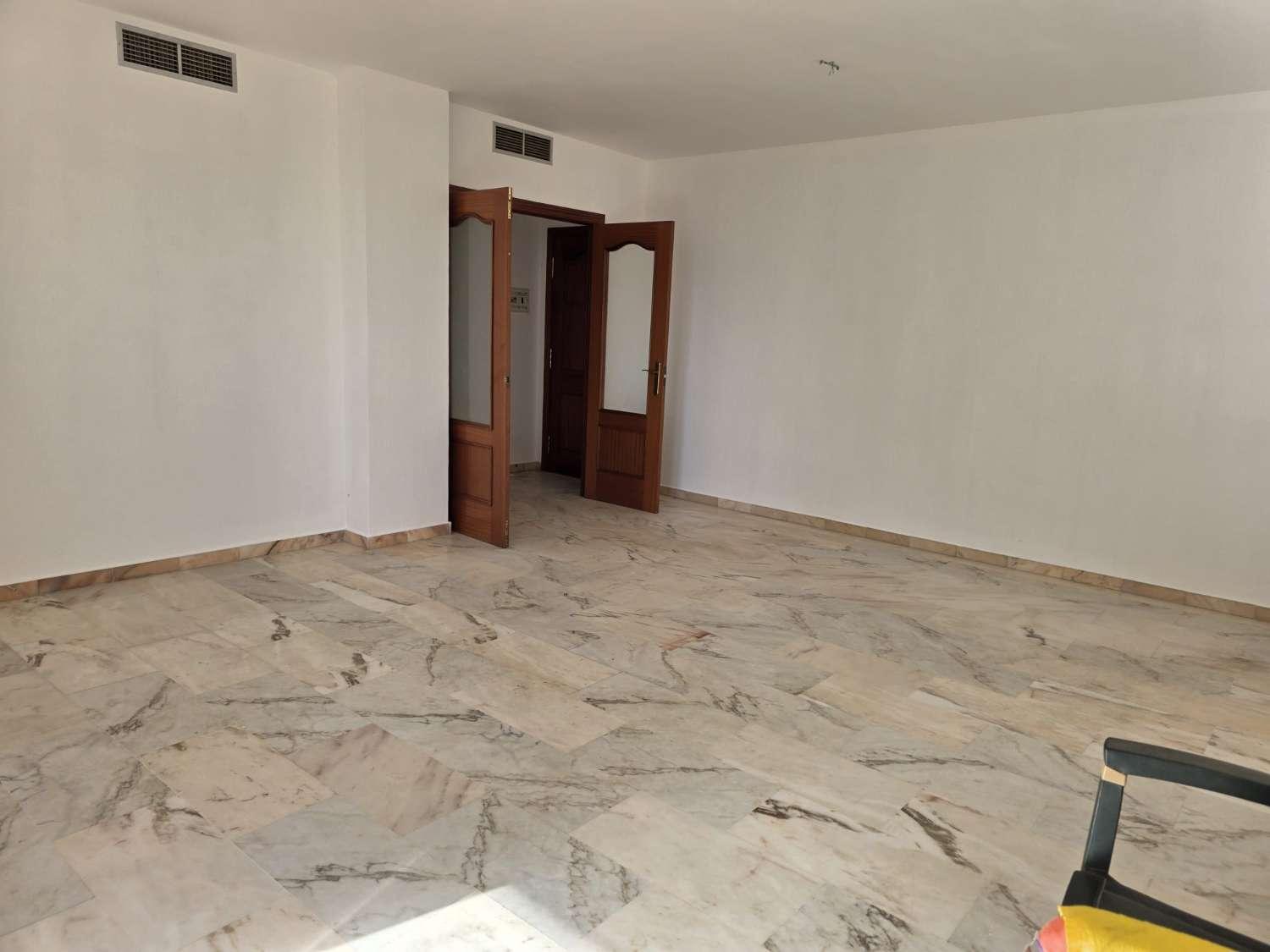 Apartamento en Venta en Benalmádena