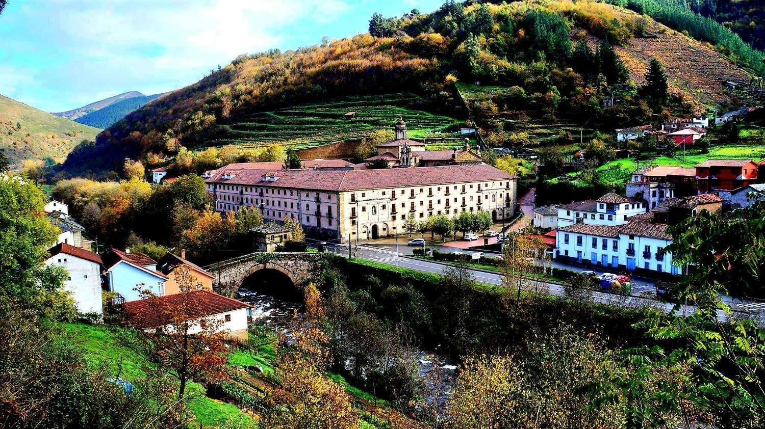 Edificio en Venta en Cangas del Narcea