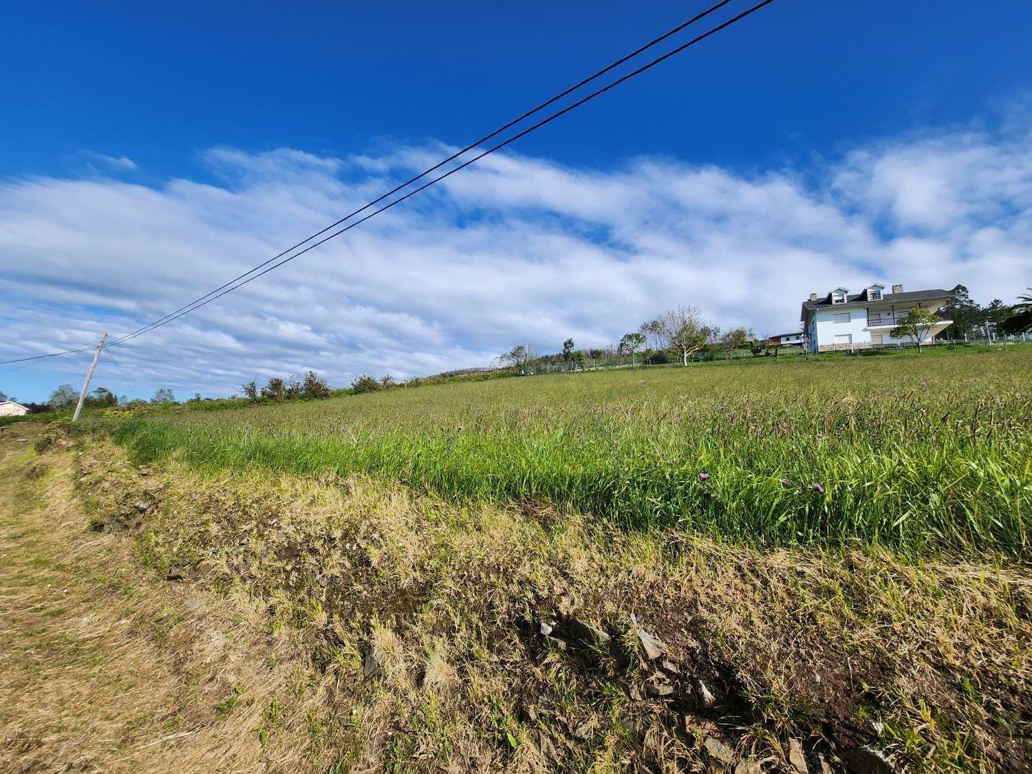 Parcela en Venta en Luarca