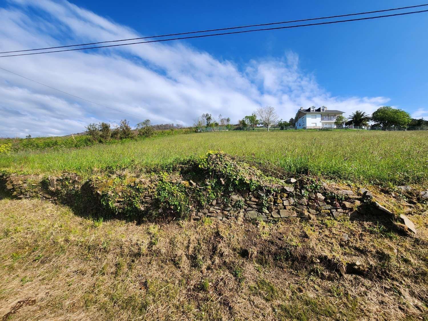 Parcela en Venta en Luarca