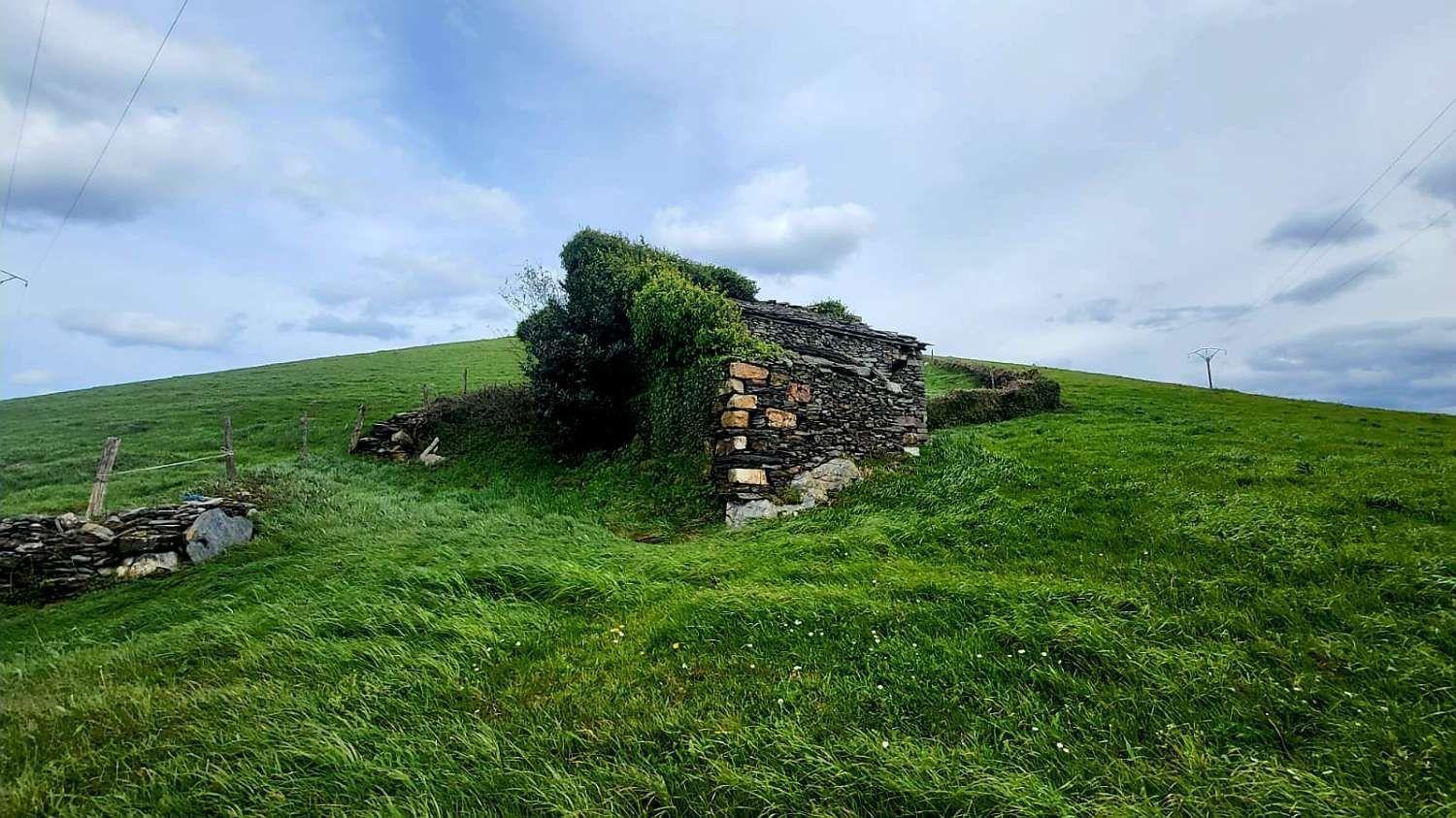 Parcela en Venta en Luarca