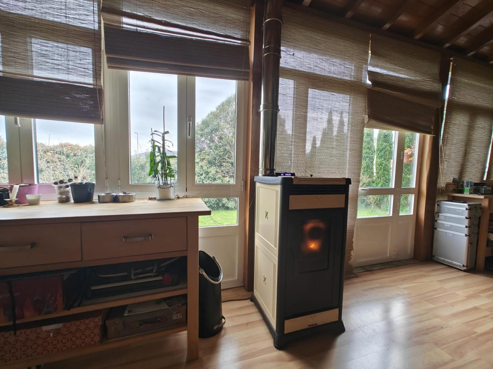Chalet for Sale in Trabada
