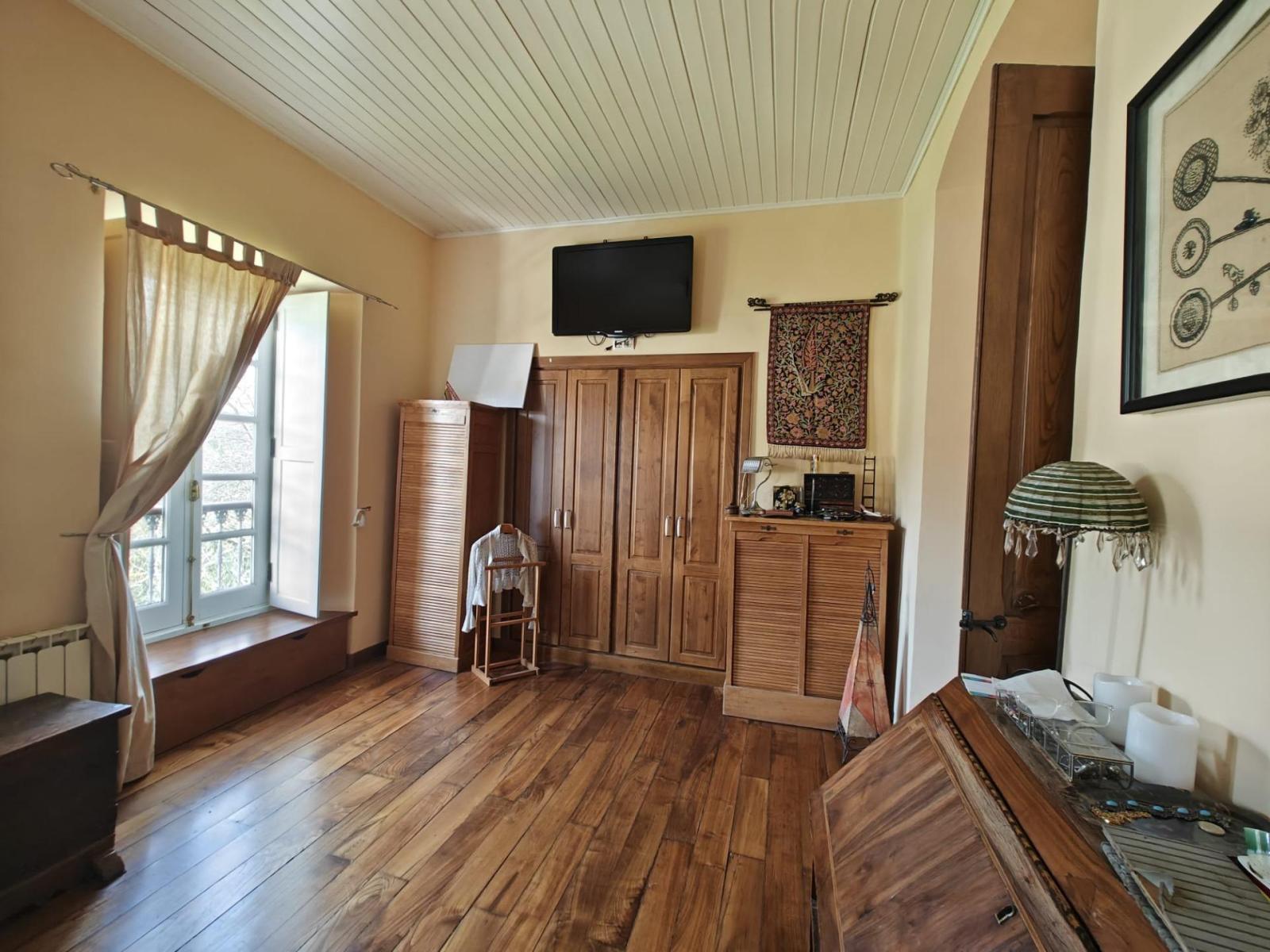 Chalet for Sale in Trabada