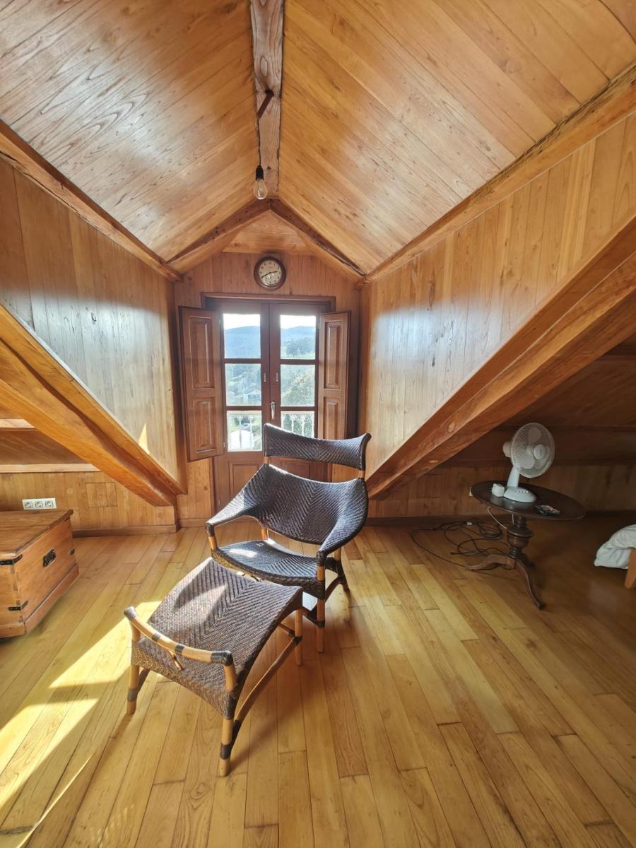 Chalet for Sale in Trabada