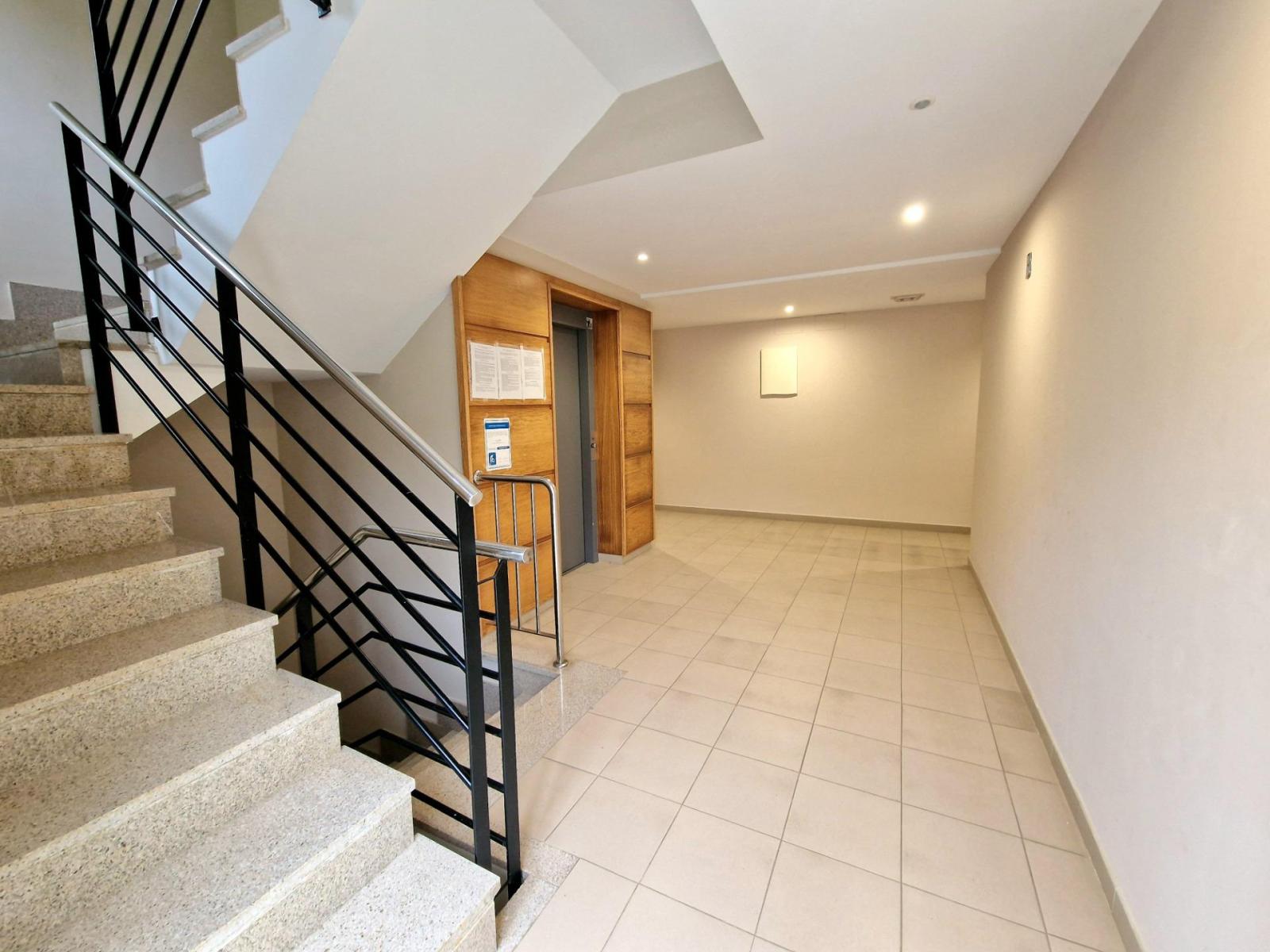 Flat for Sale in Barreiros