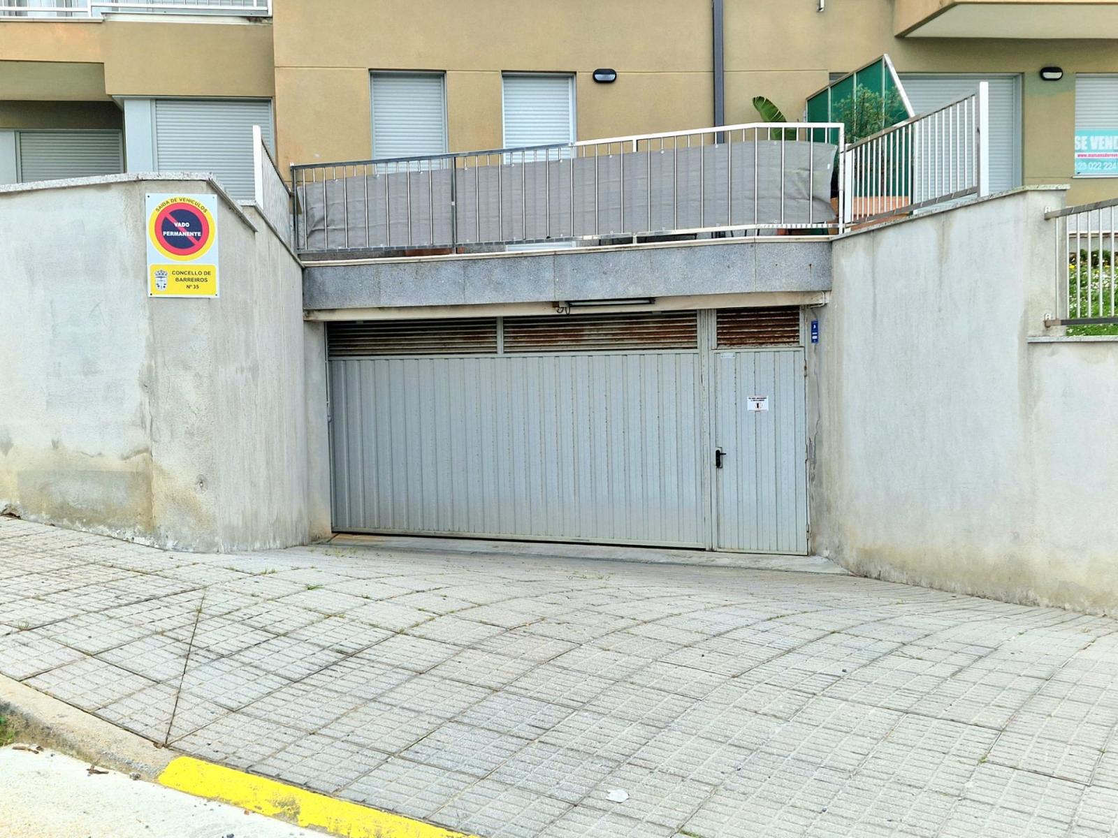 Flat for Sale in Barreiros