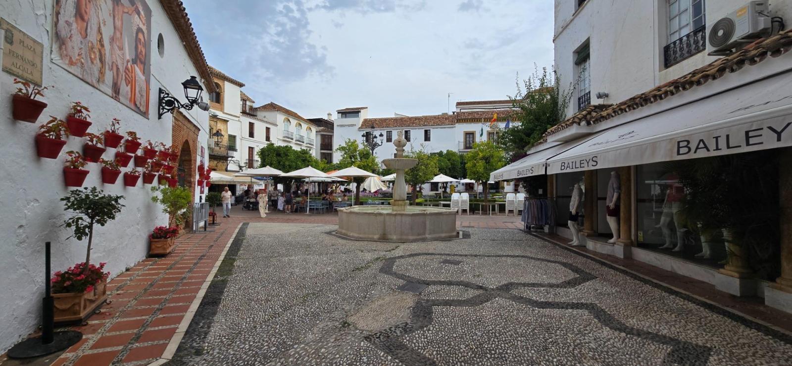 Building for Sale in Marbella