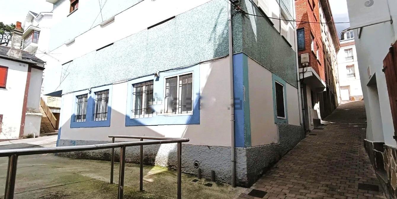 Flat for Sale in Castropol