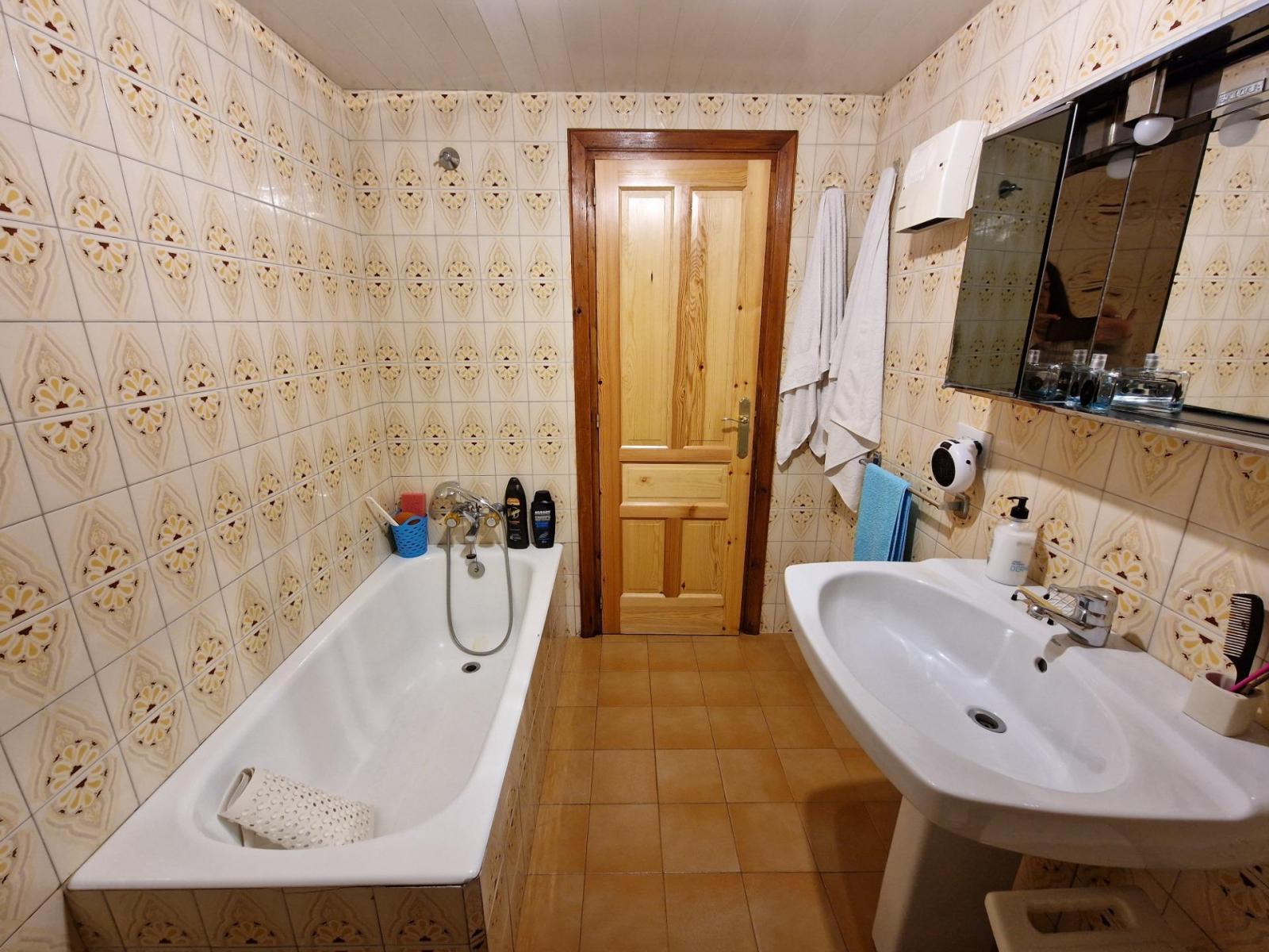 Semi-detached House for Sale in Ribadeo