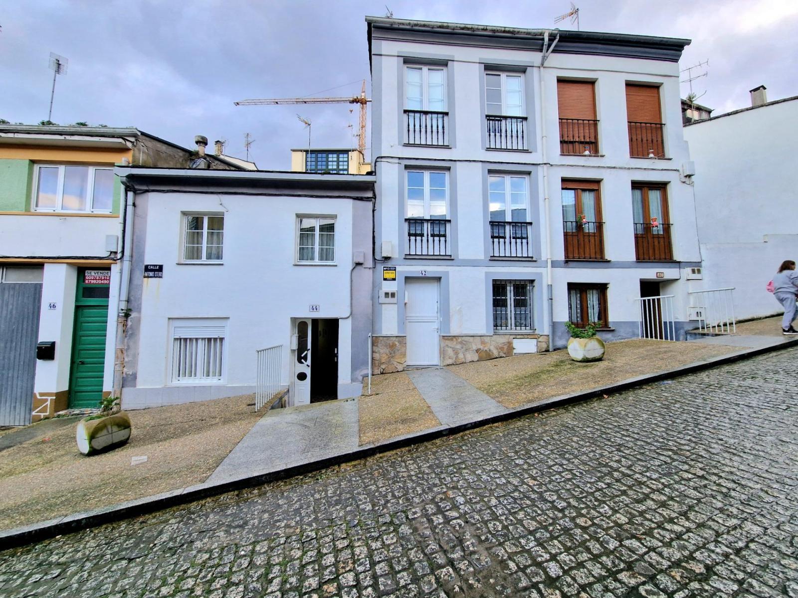 Semi-detached House for Sale in Ribadeo