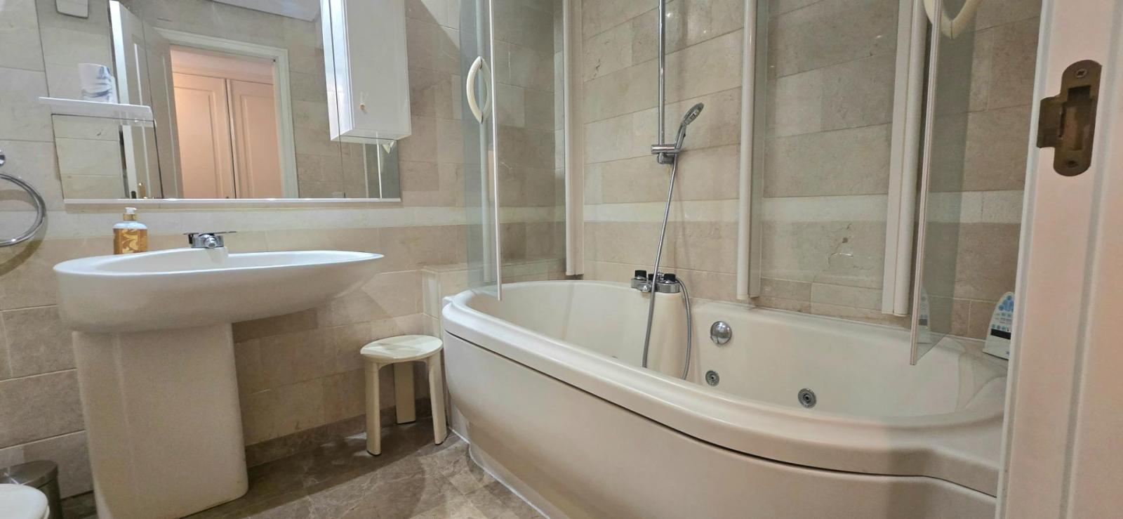 Flat for Rent in Marbella