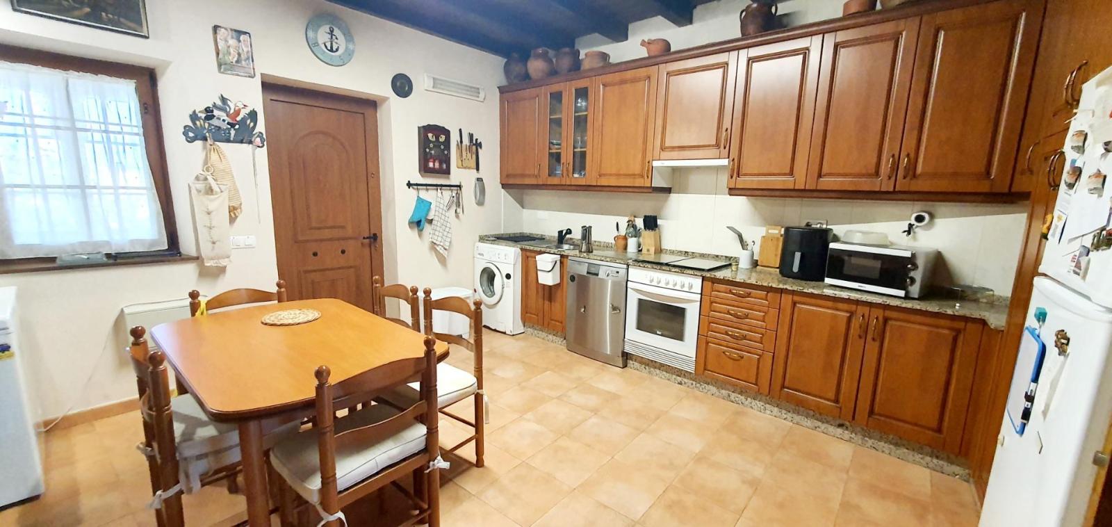 House for Sale in Castropol