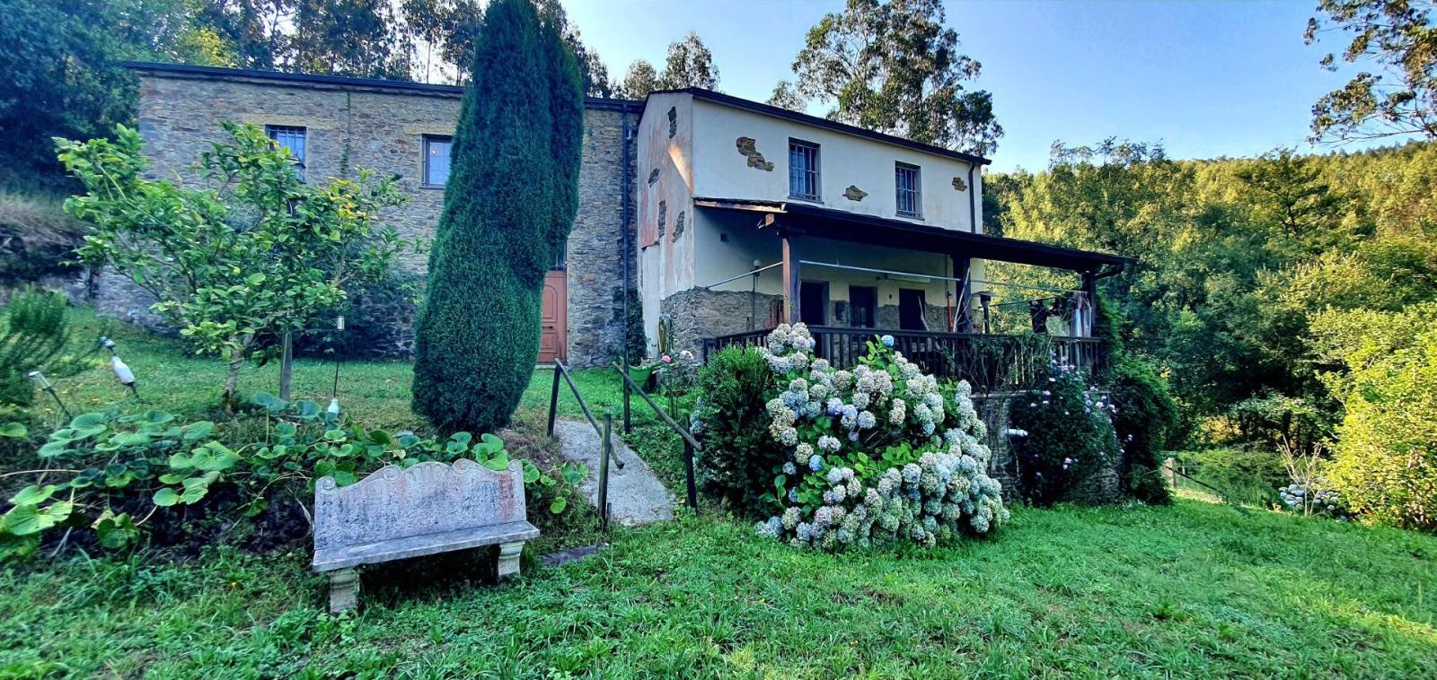 House for Sale in Castropol