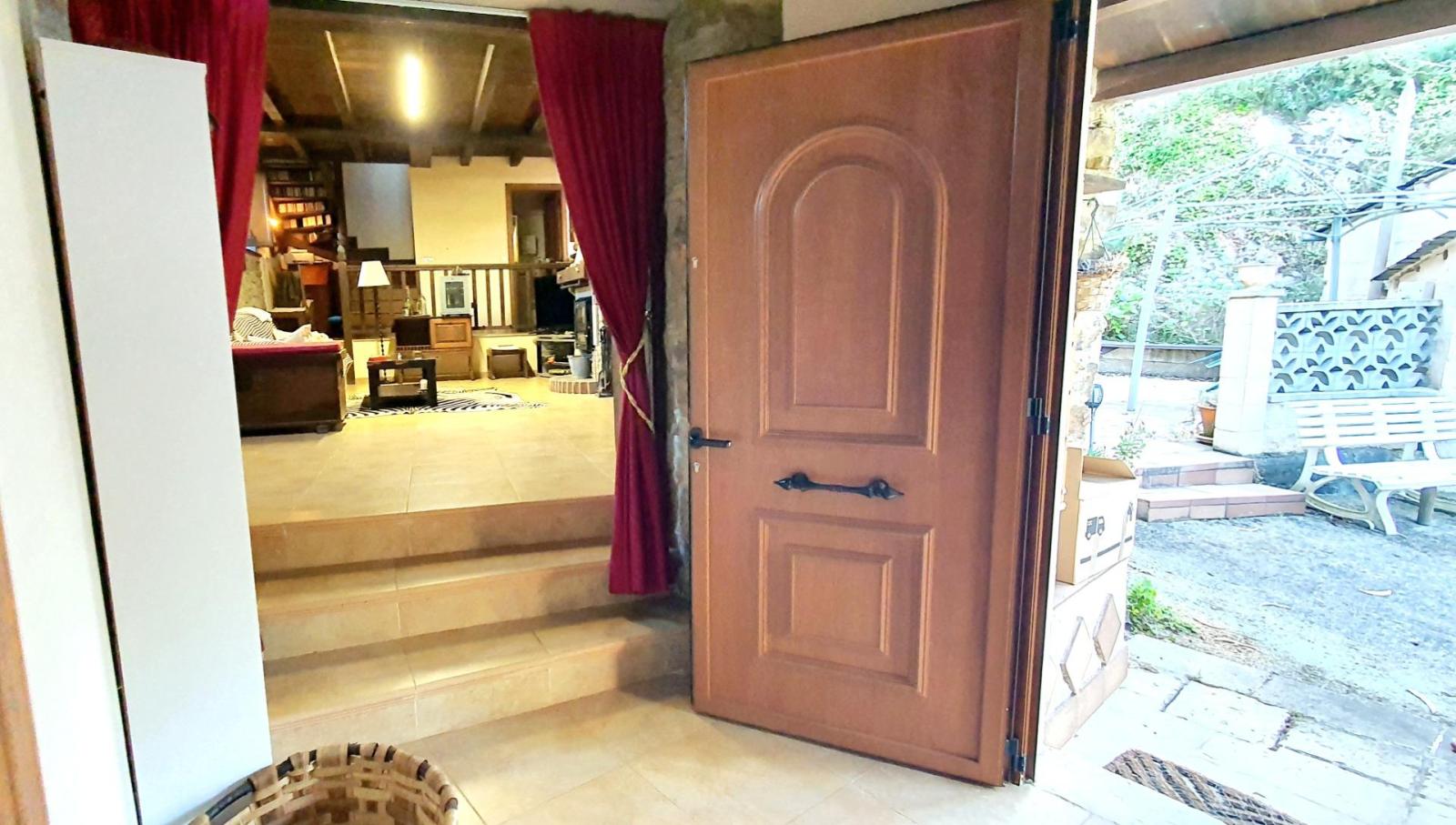 House for Sale in Castropol