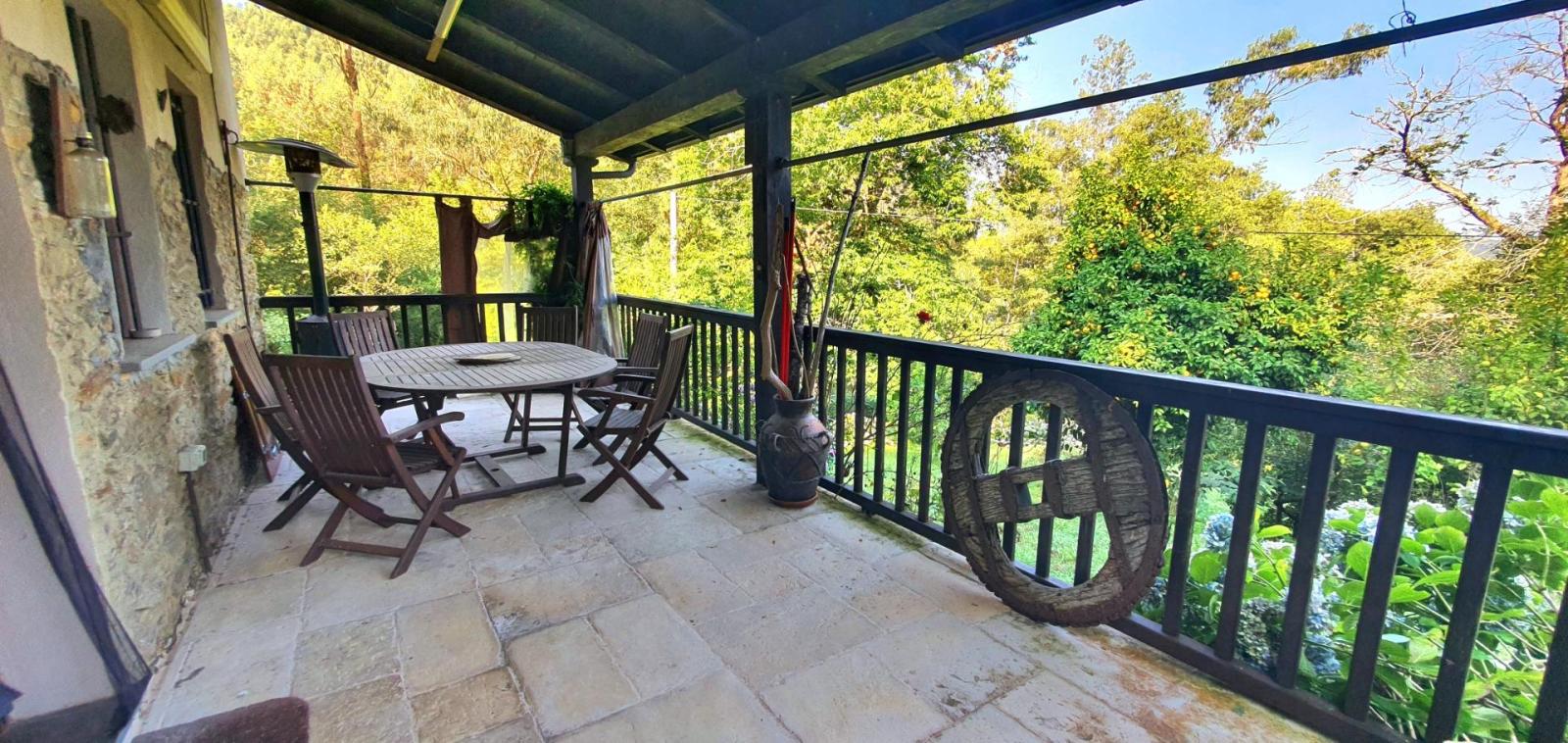 House for Sale in Castropol