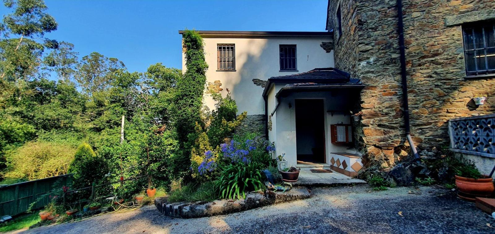 House for Sale in Castropol
