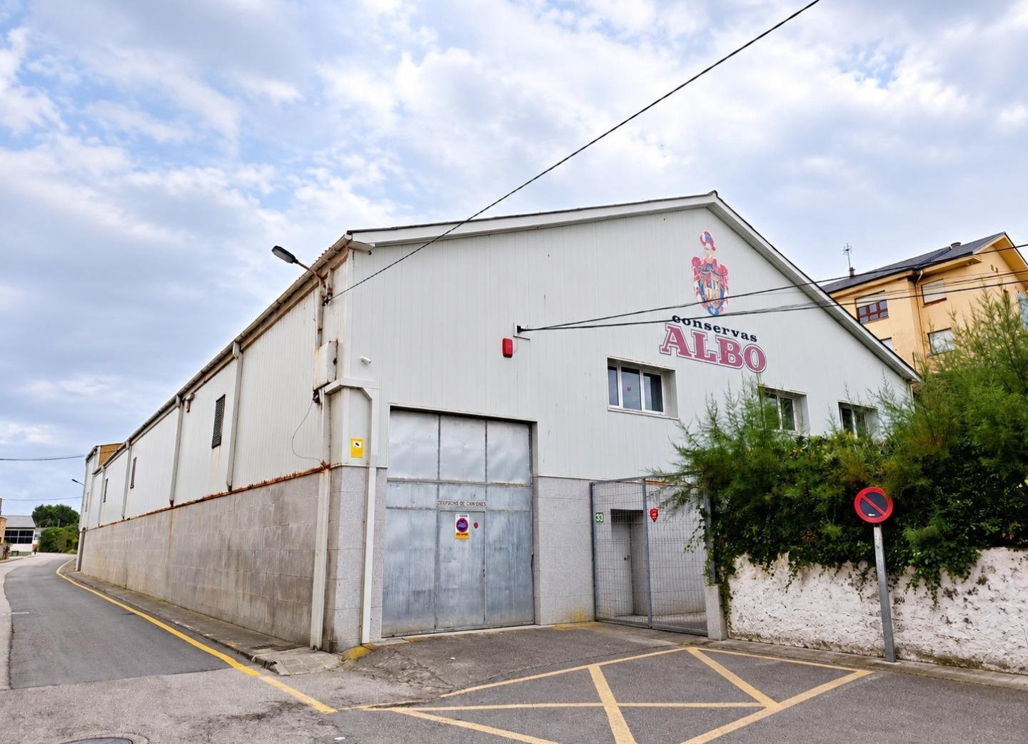 Nave en Venta en Tapia de Casariego