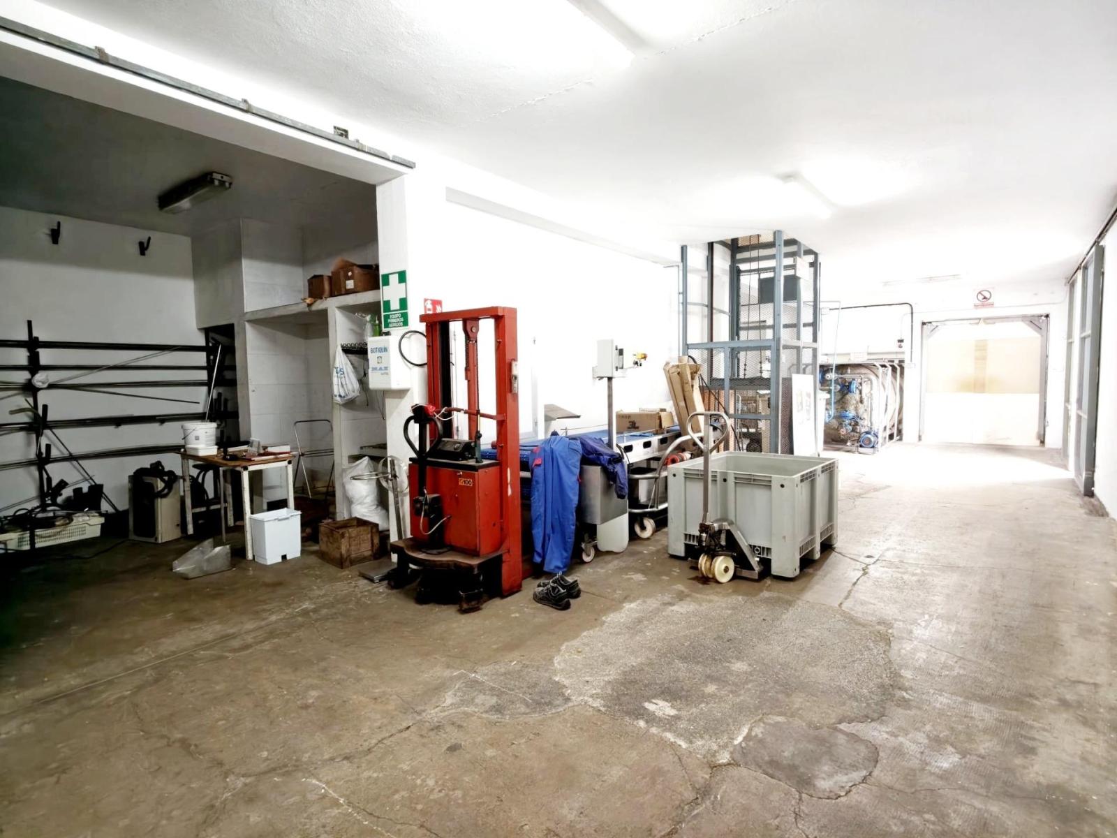Nave en Venta en Tapia de Casariego