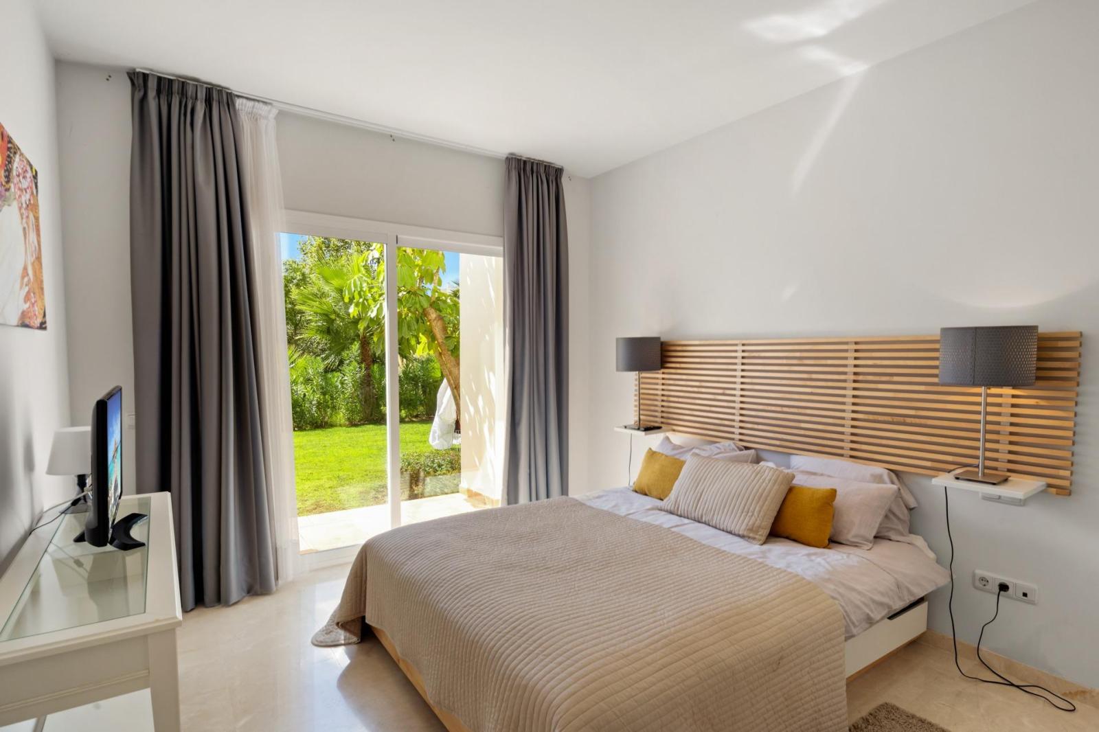Flat for Sale in Casares