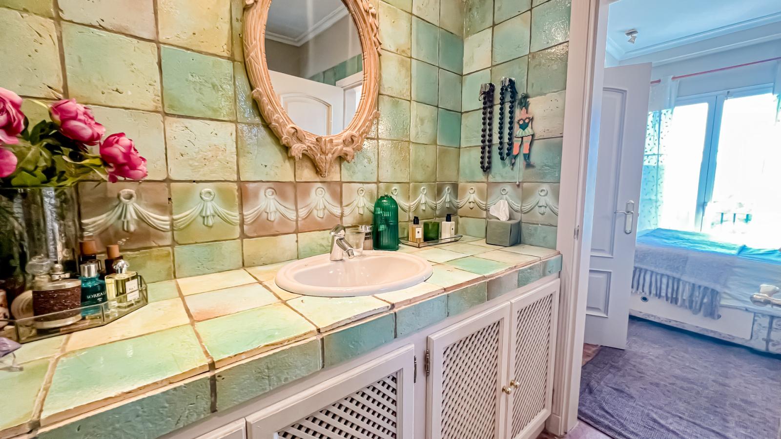 Villa for Sale in Istán