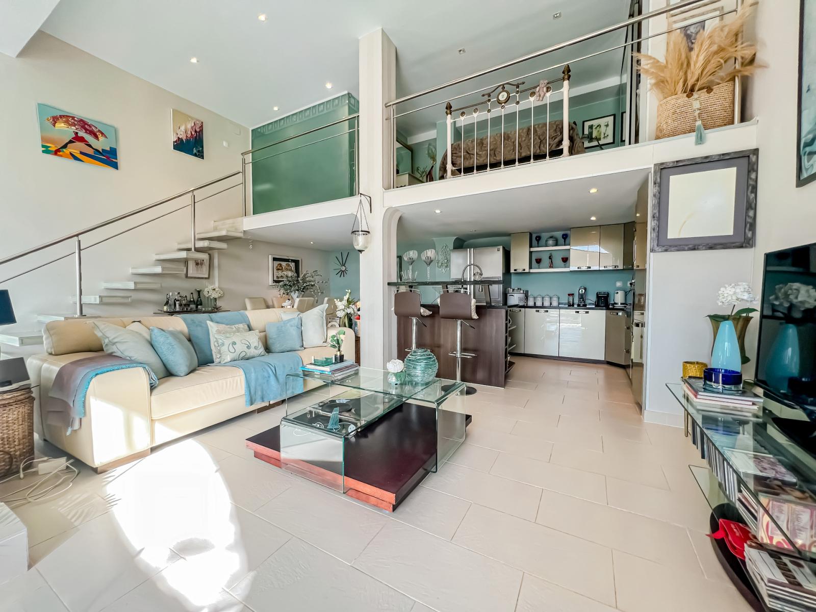 Villa for Sale in Istán