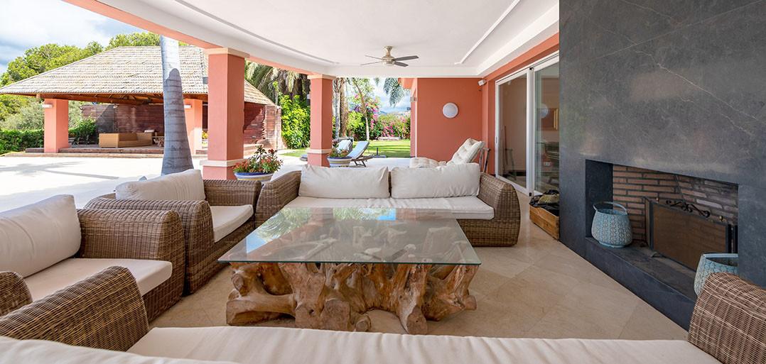 Villa for Sale in Estepona