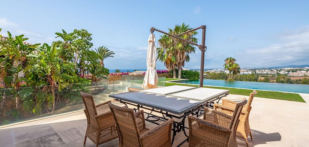 Villa for Sale in Estepona