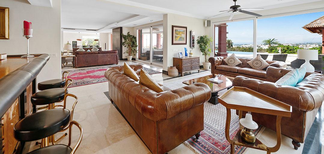 Villa for Sale in Estepona