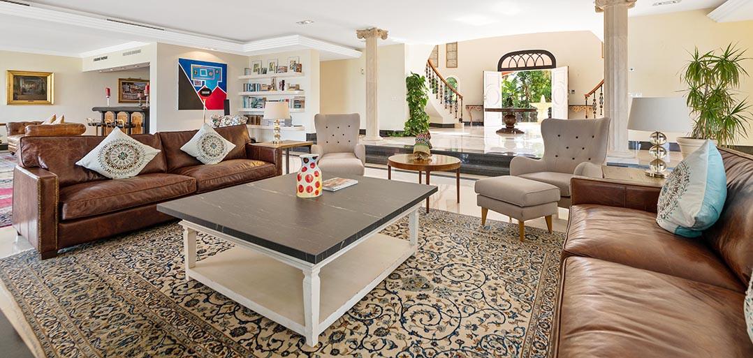 Villa for Sale in Estepona
