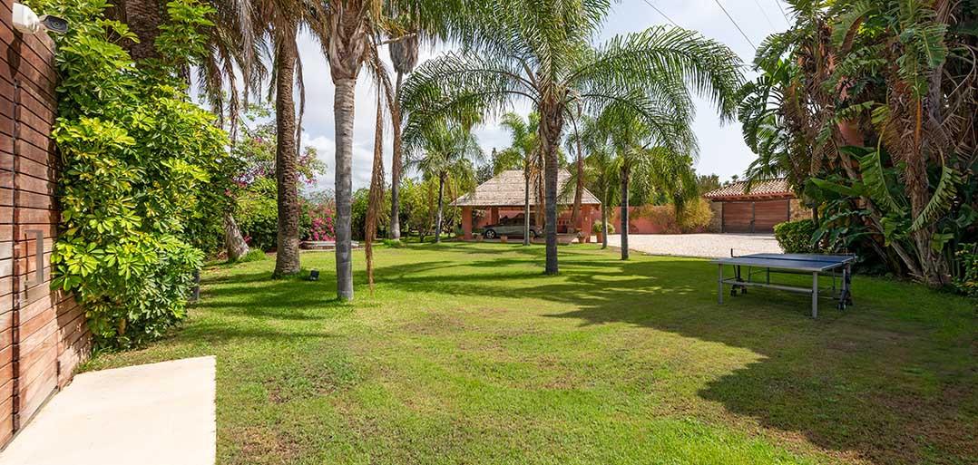 Villa for Sale in Estepona